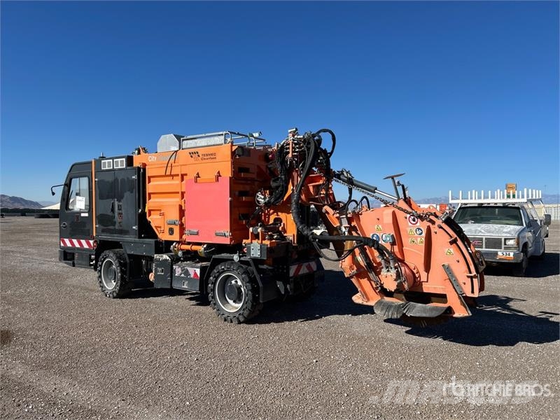 Tesmec Cleanfast 4x4 Microtrencher Trencher Канавокопачі