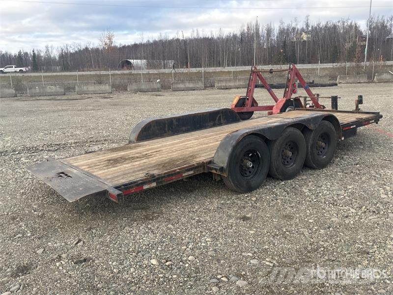 Teton 22 ft Tri/A Tilt Deck Trailer Zemie treileri