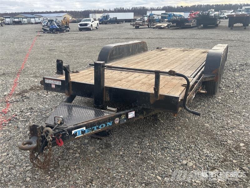 Teton 22 ft Tri/A Tilt Deck Trailer Zemie treileri