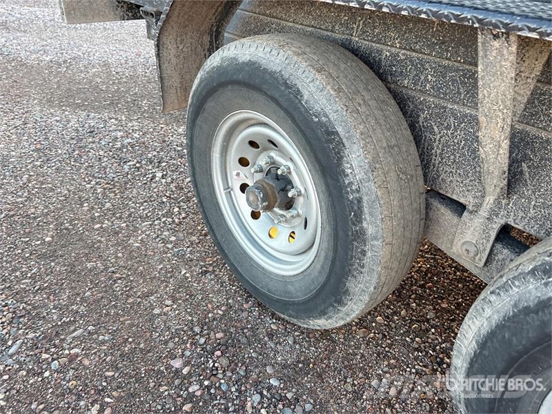 Texas Pride DT71614KBP 16 ft T/A Dump Utility Trailer Pašizgāzējs