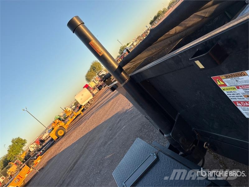 Texas Pride DT71614KBP 16 ft T/A Dump Utility Trailer Pašizgāzējs