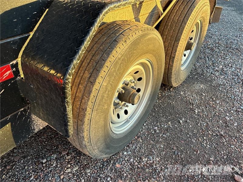 Texas Pride DT71614KBP 16 ft T/A Dump Utility Trailer Pašizgāzējs