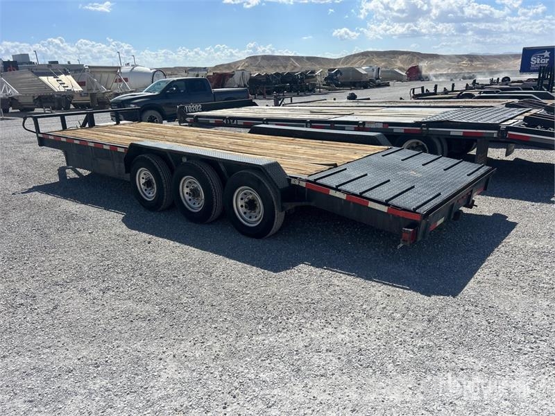 Texas Pride EQ72421KBP 24 ft Tri/A Equipment Trailer Maschinetransporter