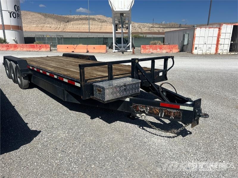 Texas Pride EQ72421KBP 24 ft Tri/A Equipment Trailer Maschinetransporter