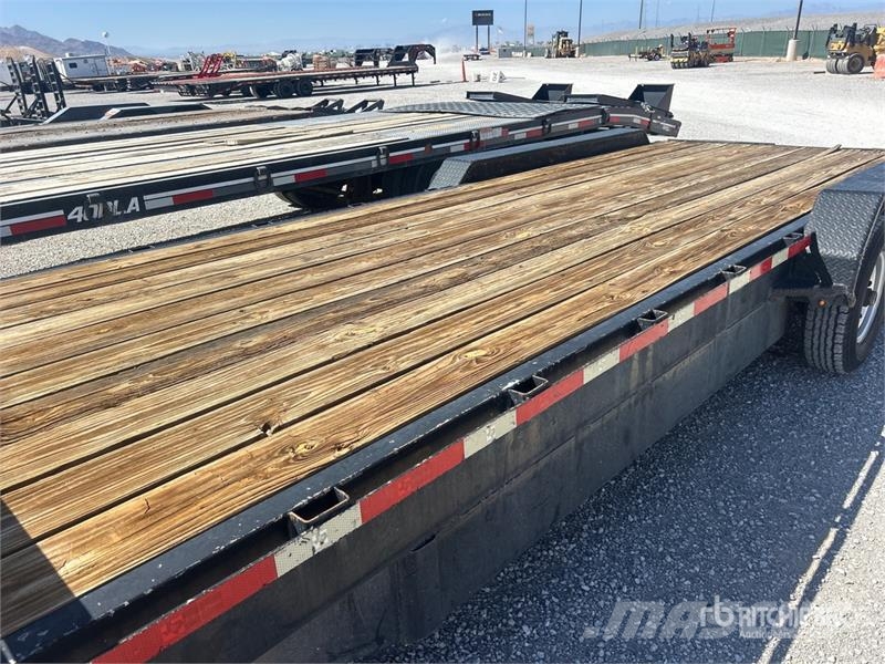 Texas Pride EQ72421KBP 24 ft Tri/A Equipment Trailer Maschinetransporter