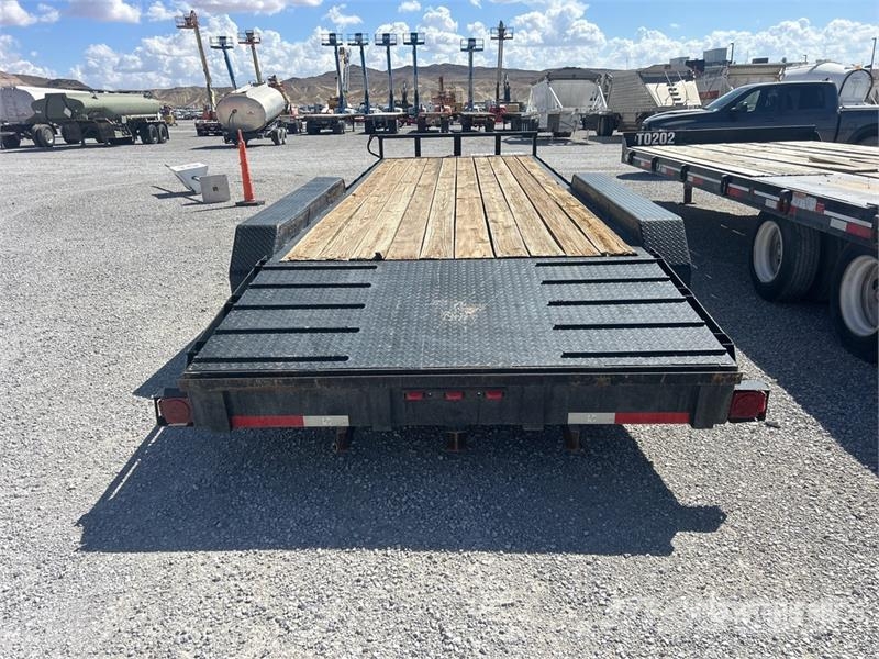 Texas Pride EQ72421KBP 24 ft Tri/A Equipment Trailer Maschinetransporter