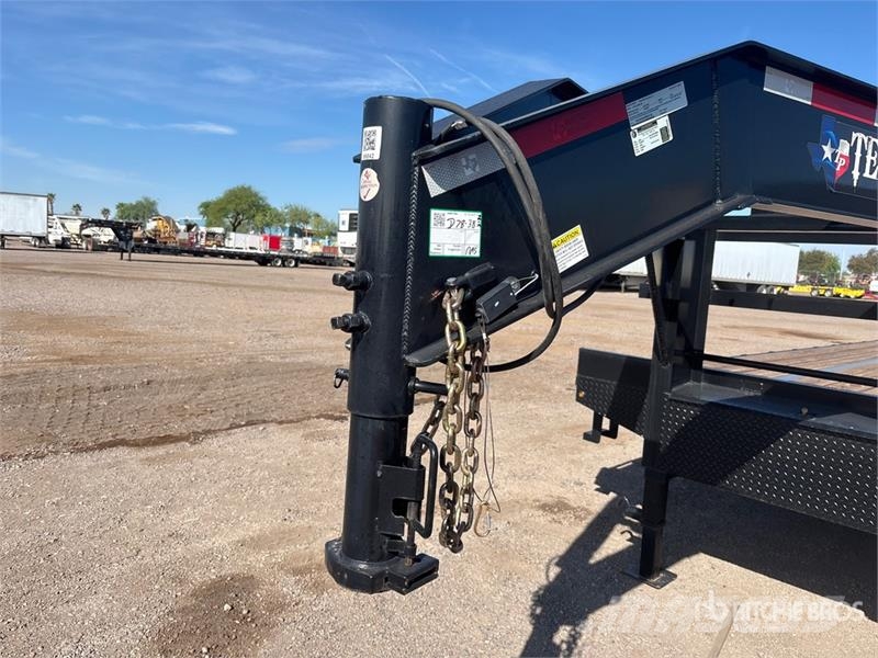 Texas Pride Trailers FT835524KGN 53 ft T/A Gooseneck Equ Auto pārvadāšanas treileri
