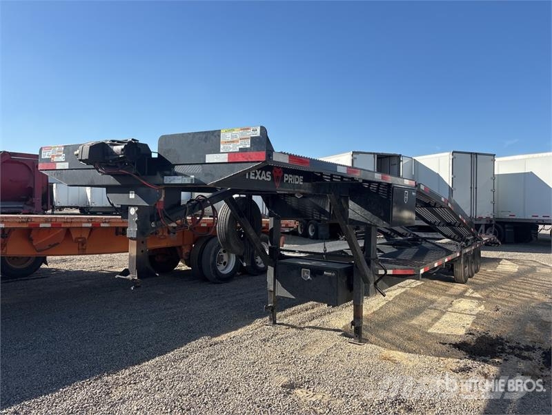Texas Pride Tri/A Open Car Carrier Trailer نصف مقطورات مركبات النقل