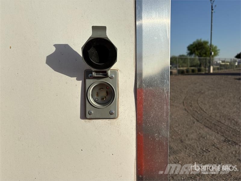 The Fud Trailer 16 ft T/A Food Concession Trailer Citas piekabes