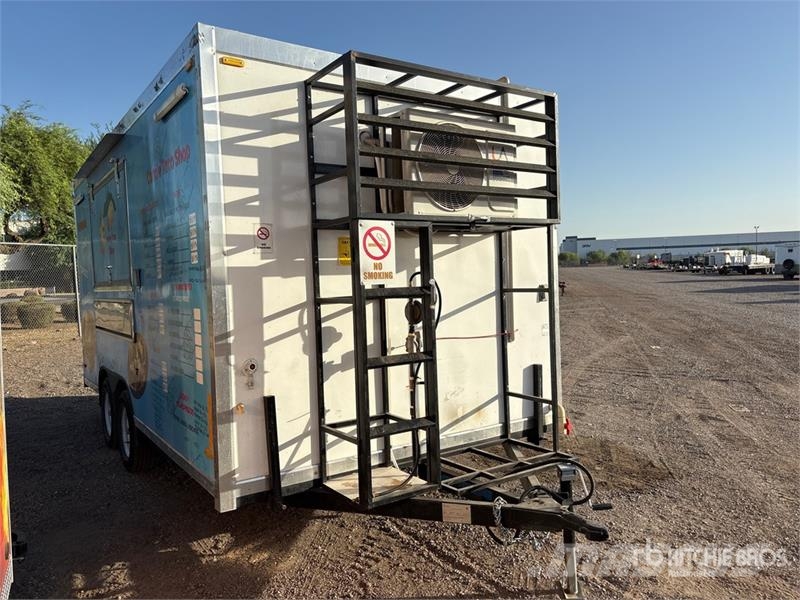 The Fud Trailer 16 ft T/A Food Concession Trailer Citas piekabes