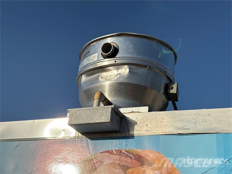 The Fud Trailer 16 ft T/A Food Concession Trailer Citas piekabes