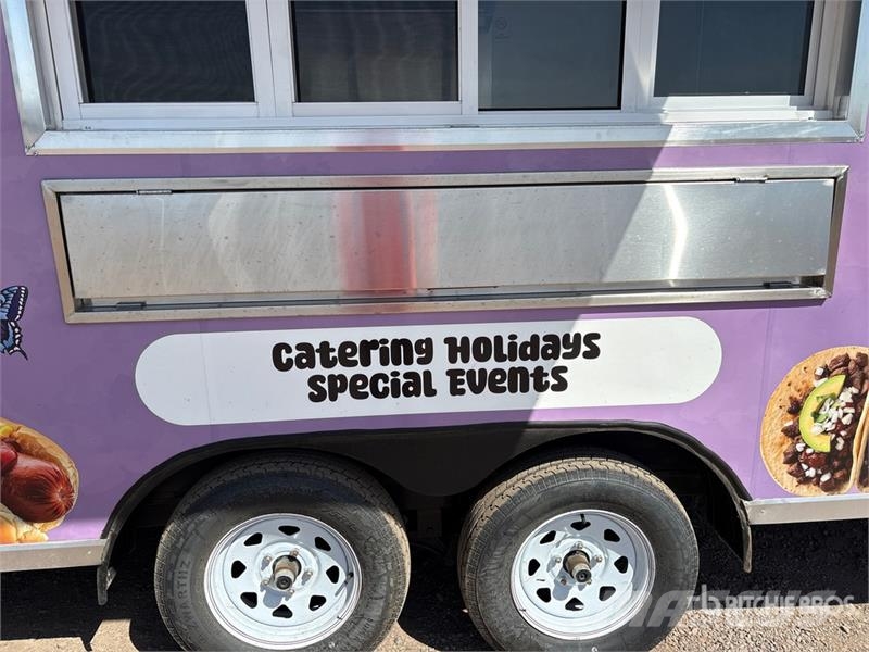 The Fud Trailer 19 ft T/A Food Concession Trailer Citas piekabes