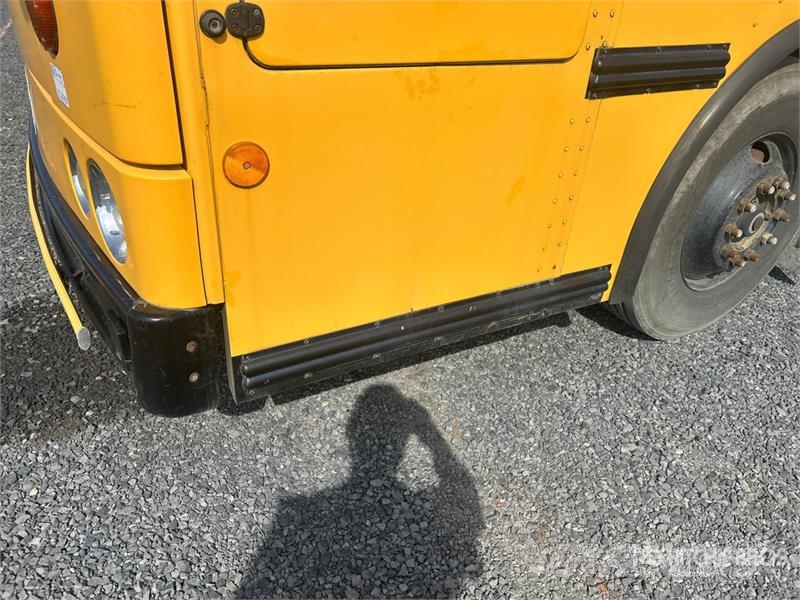 Thomas 4x2 90-Seat School Bus Mini-bus