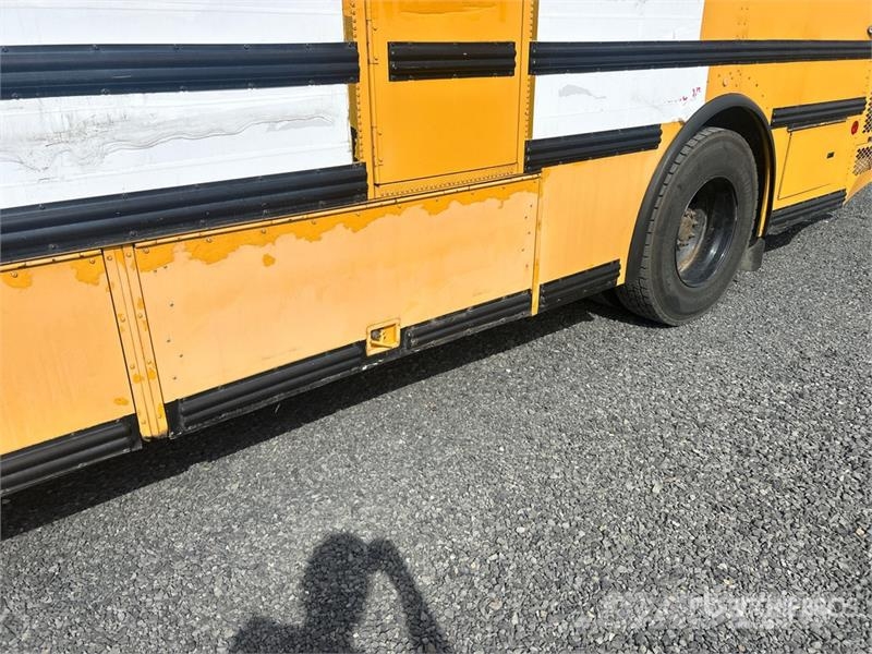 Thomas 4x2 90-Seat School Bus Mini-bus
