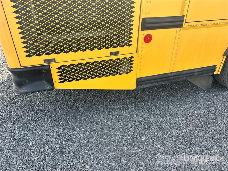 Thomas 4x2 90-Seat School Bus Mini-bus