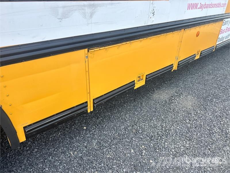 Thomas 4x2 90-Seat School Bus Mini-bus