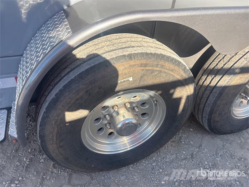 Thunder Creek MTT920 T/A Fuel Trailer Cisterna