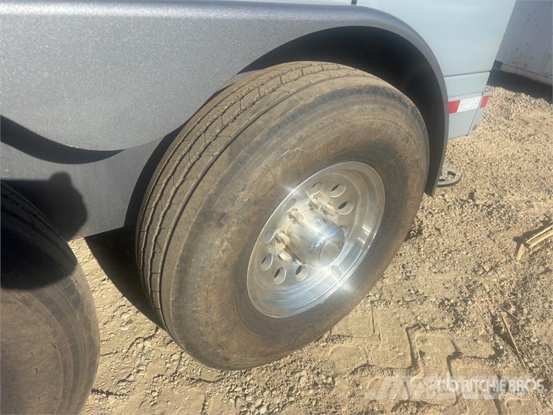 Thunder Creek MTT920 T/A Fuel Trailer Cisterna
