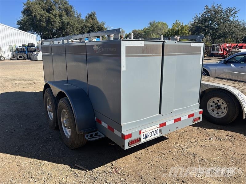  Thunder Creek MTT920 T/A Fuel Trailer Tank prikolice