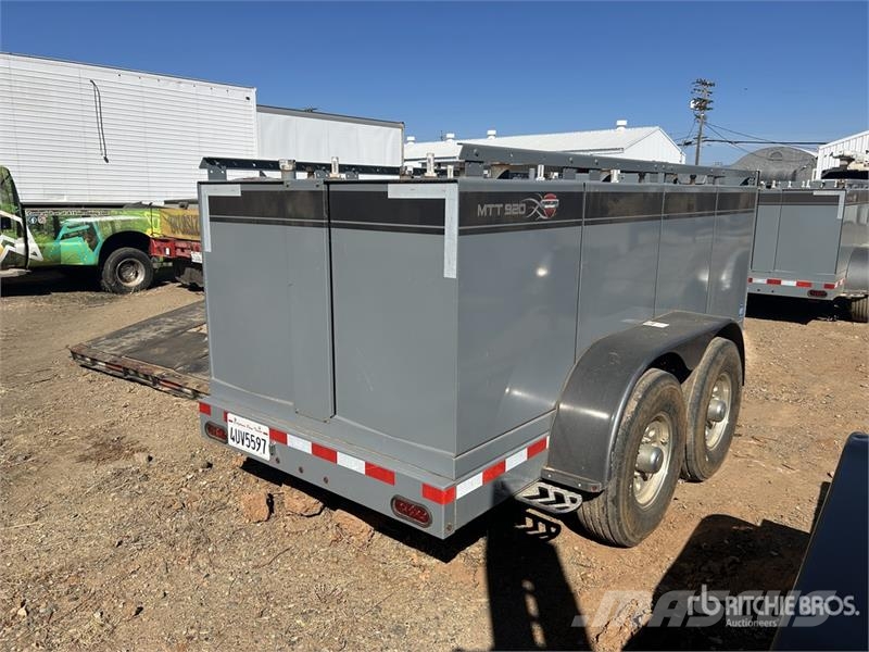 Thunder Creek MTT920 T/A Fuel Trailer Tankanhänger