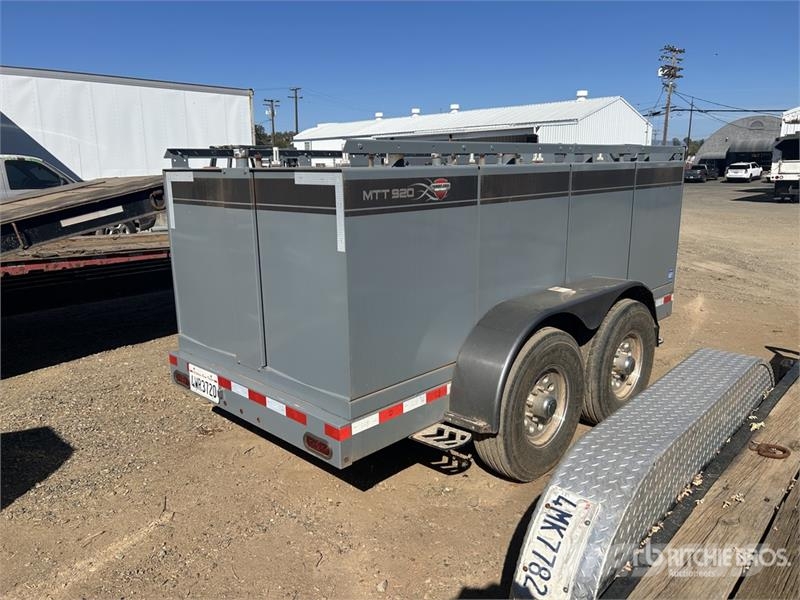  Thunder Creek MTT920 T/A Fuel Trailer Tank prikolice