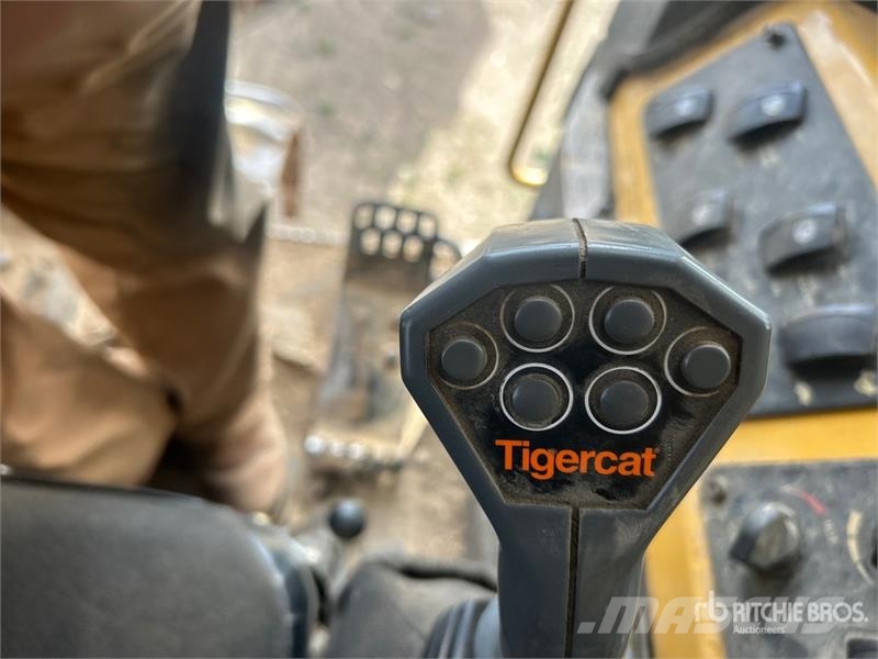 Tigercat 830LX Track Feller Buncher Harwestery gąsienicowe