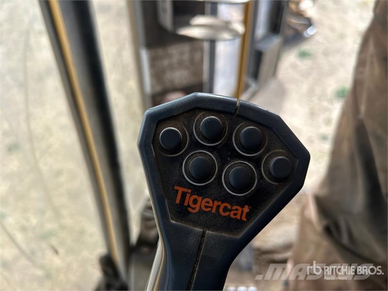 Tigercat 830LX Track Feller Buncher Harwestery gąsienicowe