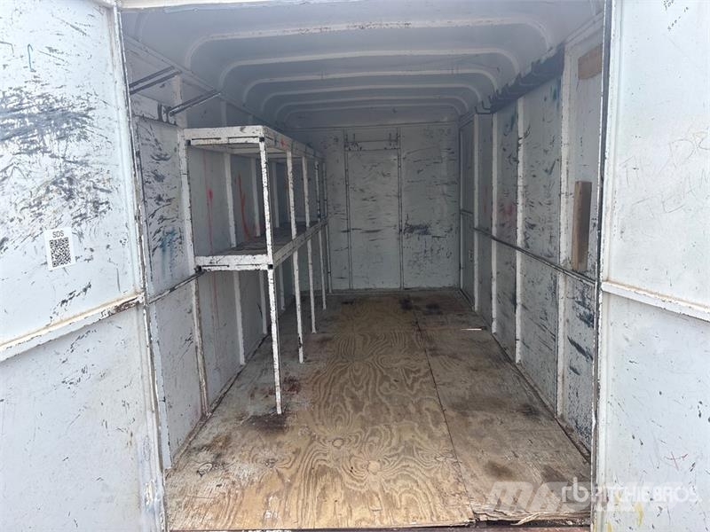 Titan 14 ft T/A Enclosed Trailer Skappåbygg