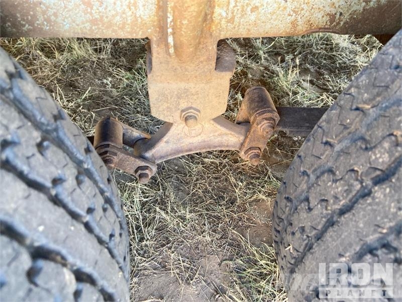  TM 16 ft T/A Livestock Trailer Dzīvnieku transportēšanas piekabes