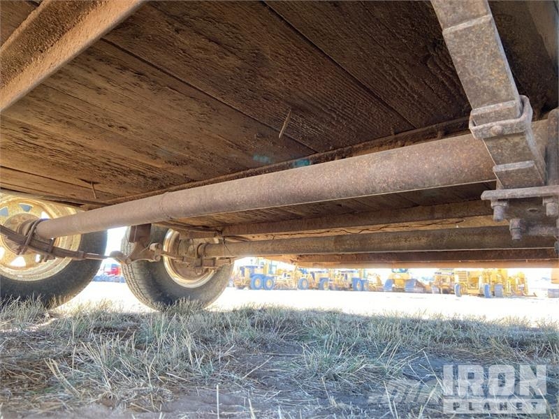  TM 16 ft T/A Livestock Trailer Dzīvnieku transportēšanas piekabes