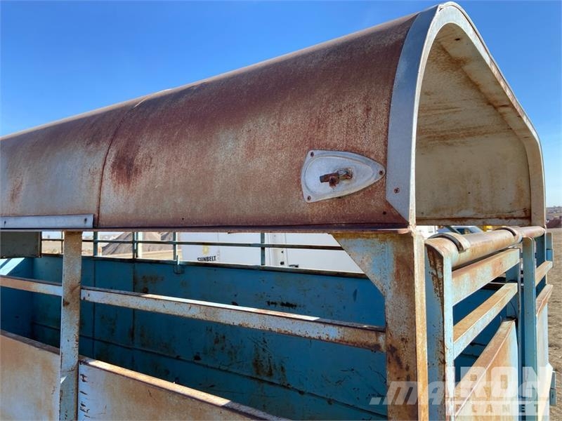  TM 16 ft T/A Livestock Trailer Dzīvnieku transportēšanas piekabes