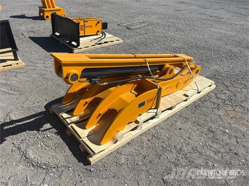  TOFT 08T Excavator Thumb - Fits Cat 320 (Unused) Baldes