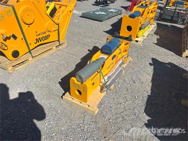  TOFT 750 47 in Hydraulic Breaker - Fits Cat 308 (U Čekići