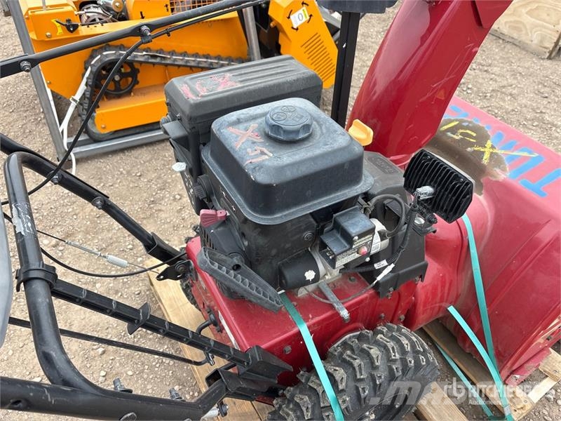 Toro 24 in Snow Blower Sněhové frézy