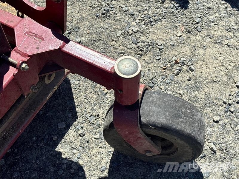 Toro 4x2 Stand-On Lawn Mower Самохідні газонокосарки