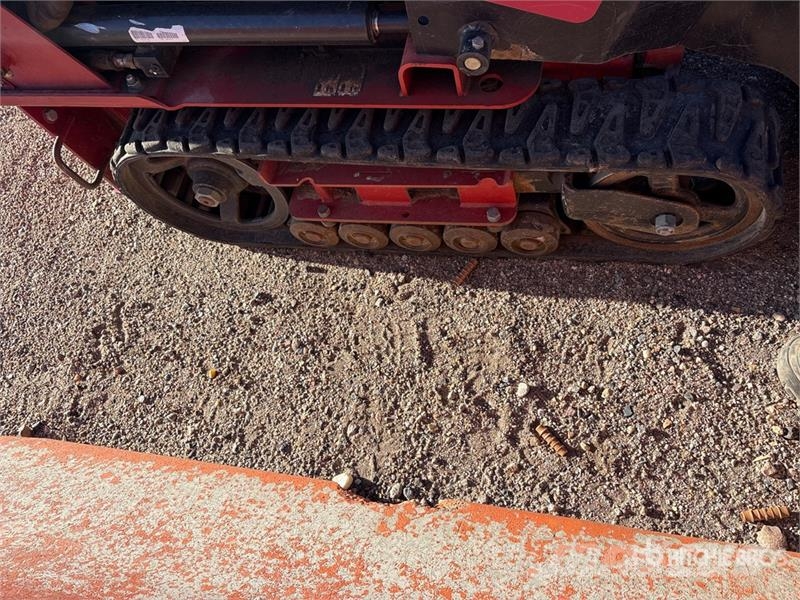 Toro Dingo TX427 Liukuohjatut kuormaajat