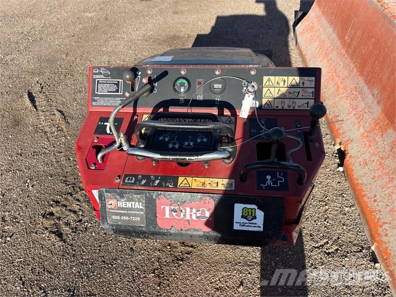 Toro Dingo TX427 Liukuohjatut kuormaajat