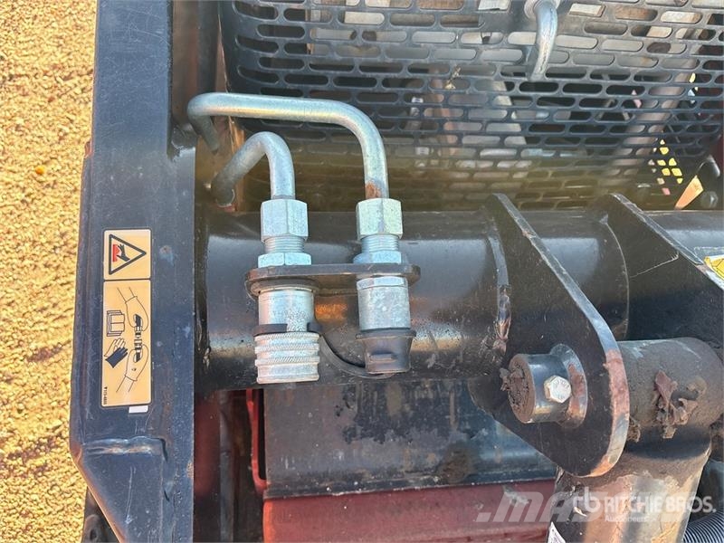 Toro Dingo TX427 Liukuohjatut kuormaajat