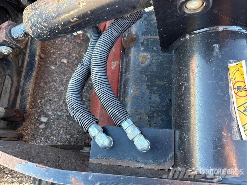 Toro Dingo TX427 Liukuohjatut kuormaajat