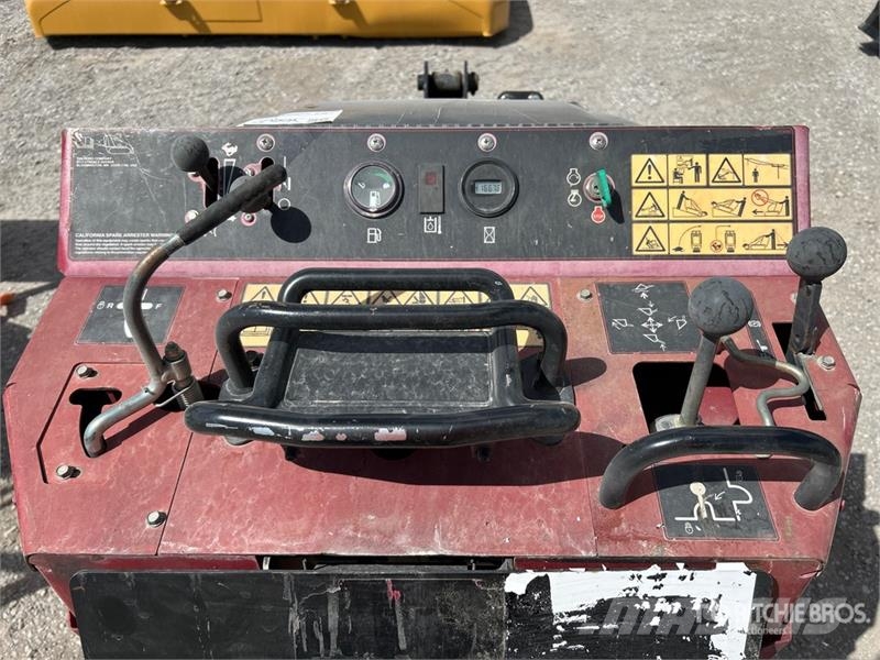 Toro Dingo TX427 Minicargadoras