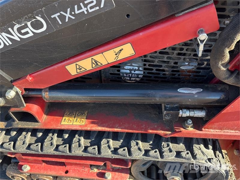 Toro Dingo TX427 Liukuohjatut kuormaajat