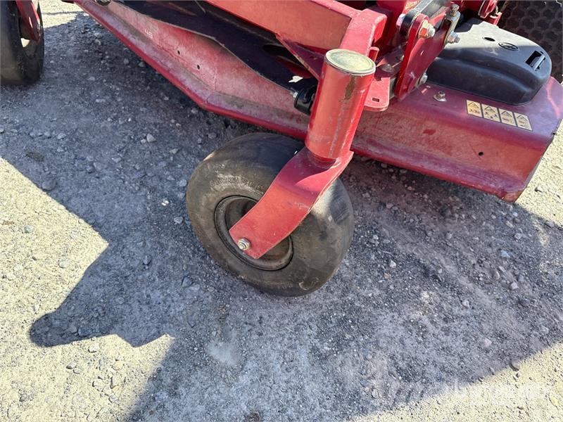 Toro Grandstand 4x2 Stand-On Lawn Mower Corta-Relvas Riders