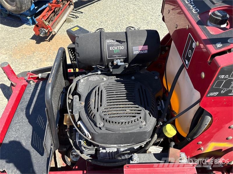Toro Grandstand 4x2 Stand-On Lawn Mower Corta-Relvas Riders