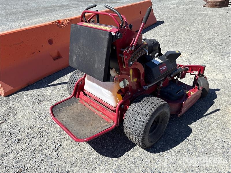 Toro Grandstand 4x2 Stand-On Lawn Mower Corta-Relvas Riders