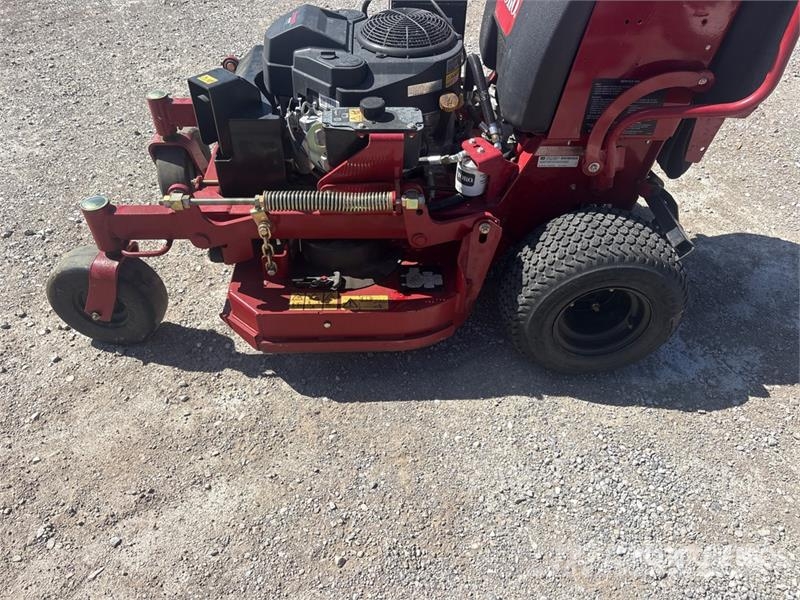 Toro Stand-On Lawn Mower Самохідні газонокосарки