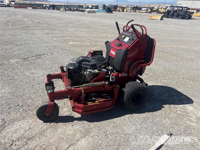 Toro Stand-On Lawn Mower Самохідні газонокосарки