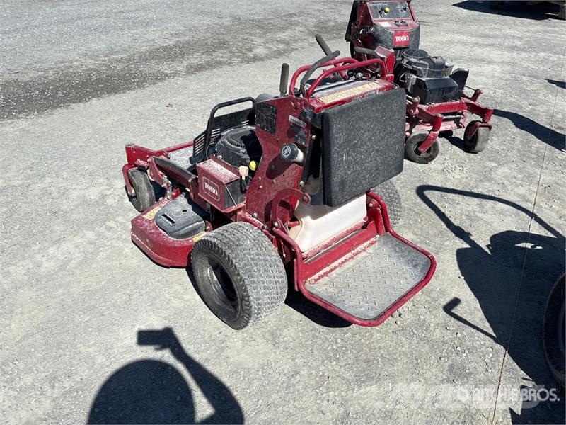 Toro Stand-On Lawn Mower Tondeuses montées