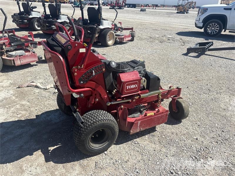 Toro Stand-On Lawn Mower Самохідні газонокосарки