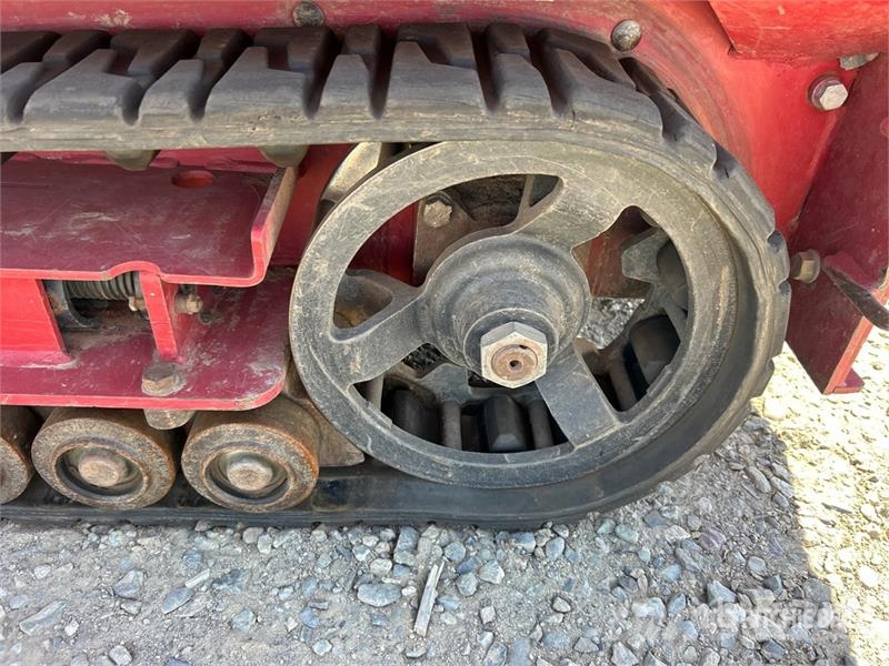 Toro TX-427 Mini Compact Track Loader لوادر انزلاقية التوجيه