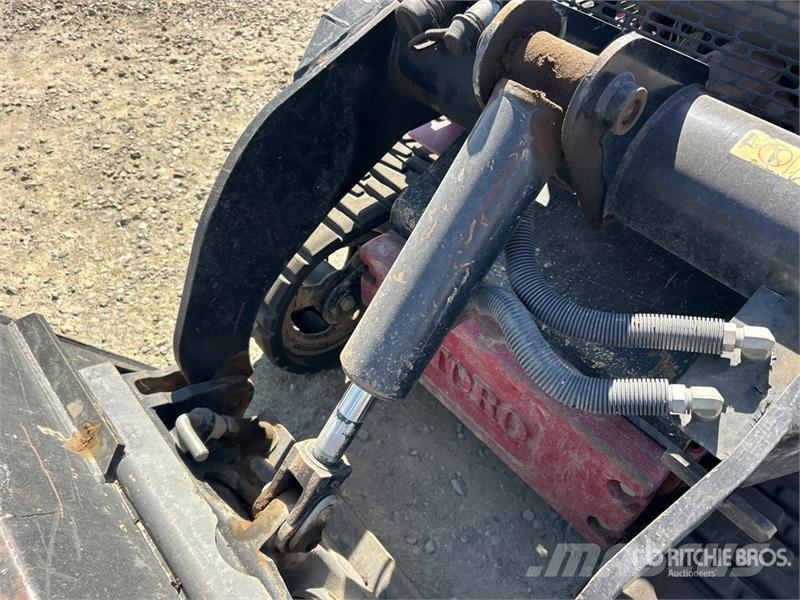 Toro TX-427 Mini Compact Track Loader لوادر انزلاقية التوجيه